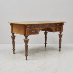 1530 7152 WRITING DESK